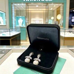 Tiffany & Co. Silver and White Pearl Drop Earrings